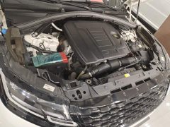 Land Rover Range Rover Velar 250PS Gloss Black Collector's Edition - ფოტო 19