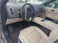 Li Auto L8 Max - ფოტო 9