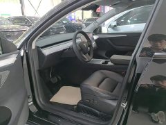 Tesla Model Y Rear-Wheel Drive - photo 15