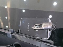 Tesla Model Y Rear-Wheel Drive - photo 8