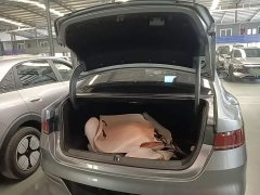 BYD Qin PLUS Glory Edition DM-i 55KM Leading - ფოტო 18