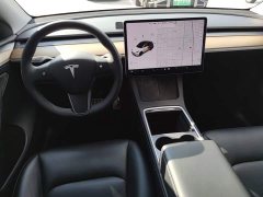 Tesla Model Y Standard Range RWD - ფოტო 9