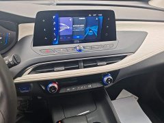 Buick Weilan 6 Plug-in Hybrid Connected Fashion Edition - фото 12