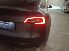 Tesla Model Y Rear-Wheel Drive - ფოტო 7