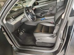 Tesla Model Y Rear-Wheel Drive - ფოტო 14