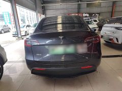 Tesla Model Y Rear-Wheel Drive - ფოტო 5