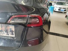 Tesla Model Y Rear-Wheel Drive - ფოტო 7