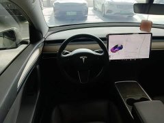Tesla Model Y Standard Range RWD - ფოტო 10