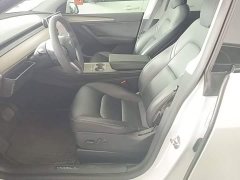 Tesla Model Y Standard Range RWD - ფოტო 14