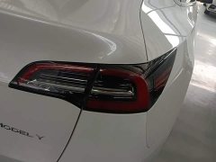 Tesla Model Y Standard Range RWD - ფოტო 7