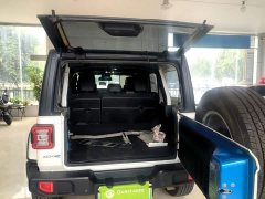 Jeep Wrangler New Energy Four-Door 2.0T 4xe Sahara - фото 18