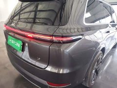 Li Auto L9 Max - ფოტო 7