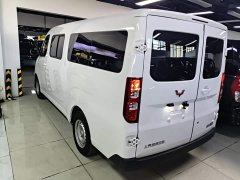 Wuling Yangguang 310KM Coach Edition CATL Customized Edition - ფოტო 4