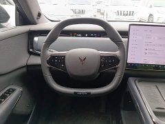 Voyah Lantu Zhiyin Four-Wheel Drive Global Edition - photo 10