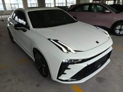 Lynk & Co 03 2.0T Diesel DCT Pro - ფოტო 3