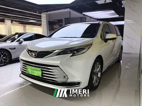 2024 Toyota Sienna 2.5L Hybrid Platinum Edition