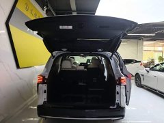 Toyota Sienna 2.5L Hybrid Platinum Edition - фото 18