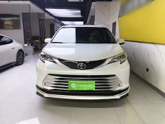 Toyota Sienna 2.5L Hybrid Platinum Edition - фото 2
