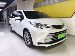 Toyota Sienna 2.5L Hybrid Platinum Edition - фото 3