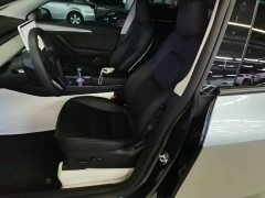 Tesla Model Y Rear-Wheel Drive - ფოტო 14