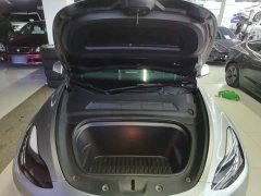 Tesla Model Y Rear-Wheel Drive - ფოტო 19