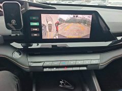 Changan UNI-V 1.5T Premium Edition - ფოტო 12