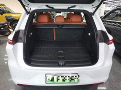 Li Auto L6 Max - ფოტო 18