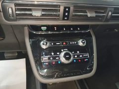 Lincoln Explorer 2.0T Two-Wheel Drive Premium - photo 13