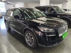 Lincoln Explorer 2.0T Two-Wheel Drive Premium - photo 3