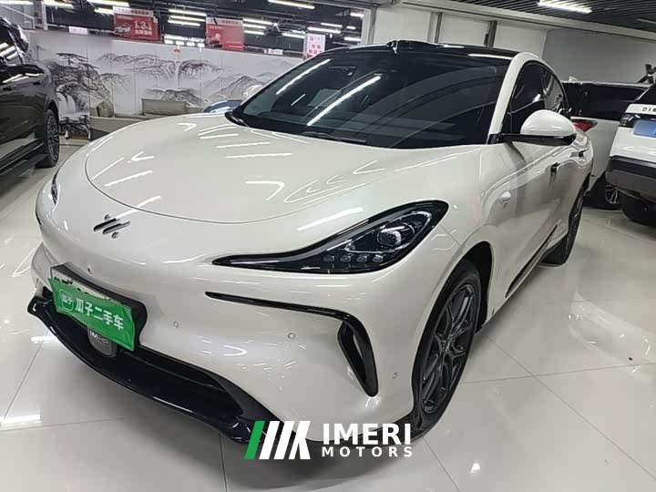 IM Motors Zhiji LS6 Max Standard Edition - автомобиль из Китая