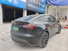 Tesla Model Y Rear-Wheel Drive - ფოტო 6
