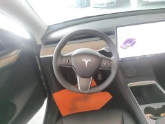 Tesla Model Y Standard Range RWD - photo 10
