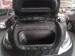 Tesla Model Y Standard Range RWD - photo 19