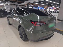 Tesla Model Y Rear-Wheel Drive - ფოტო 4
