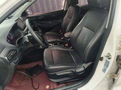 Hyundai Elantra 1.6L Automatic GL Deluxe Edition - ფოტო 14