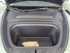 Tesla Model Y Rear-Wheel Drive - ფოტო 19