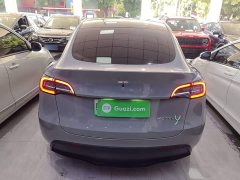 Tesla Model Y Rear-Wheel Drive - ფოტო 5