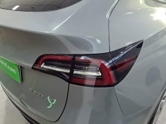 Tesla Model Y Rear-Wheel Drive - ფოტო 7