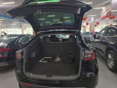 Tesla Model Y Standard Range RWD - фото 18