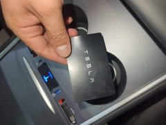 Tesla Model Y Standard Range RWD - фото 8