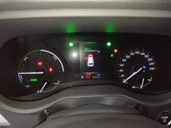 Toyota Gravia 2.5L Hybrid Comfort Edition - фото 11