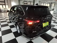 Toyota Gravia 2.5L Hybrid Comfort Edition - фото 4