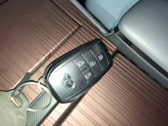 Toyota Gravia 2.5L Hybrid Comfort Edition - фото 8