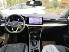 Volkswagen Tiguan L Outstanding Edition 300TSI Automatic Two-Wheel Drive Dragon Ascendant Version - фото 9