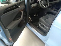 Volkswagen Tiguan L PRO 380TSI AWD R-Line Premium Edition - photo 15