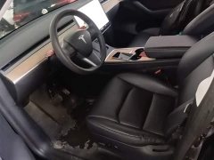 Tesla Model Y Standard Range RWD - photo 14