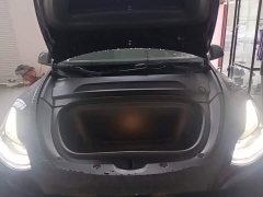 Tesla Model Y Standard Range RWD - photo 19