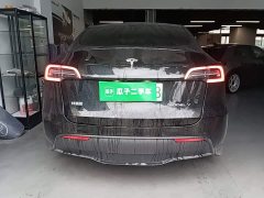 Tesla Model Y Standard Range RWD - photo 5