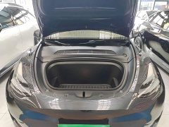 Tesla Model Y Rear-Wheel Drive - ფოტო 19