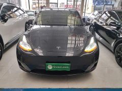 Tesla Model Y Rear-Wheel Drive - ფოტო 2